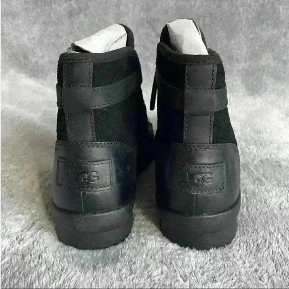 UGG Greda Waterproof Duck Boot in Black Leather/Suede Size 5 NIB